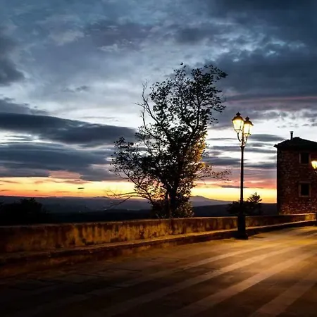 Le Casette Di Civitella La Casa Di Nonna Giulia * Civitella Del Lago